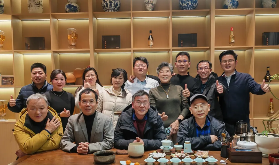 华中科技大学四川校友会常务副会长吴卫平来赣畅谈交流